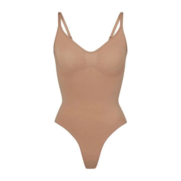 SKIMS SEAMLESS SCULPT THONG BODYSUIT - S/M - Picture 2 of 7